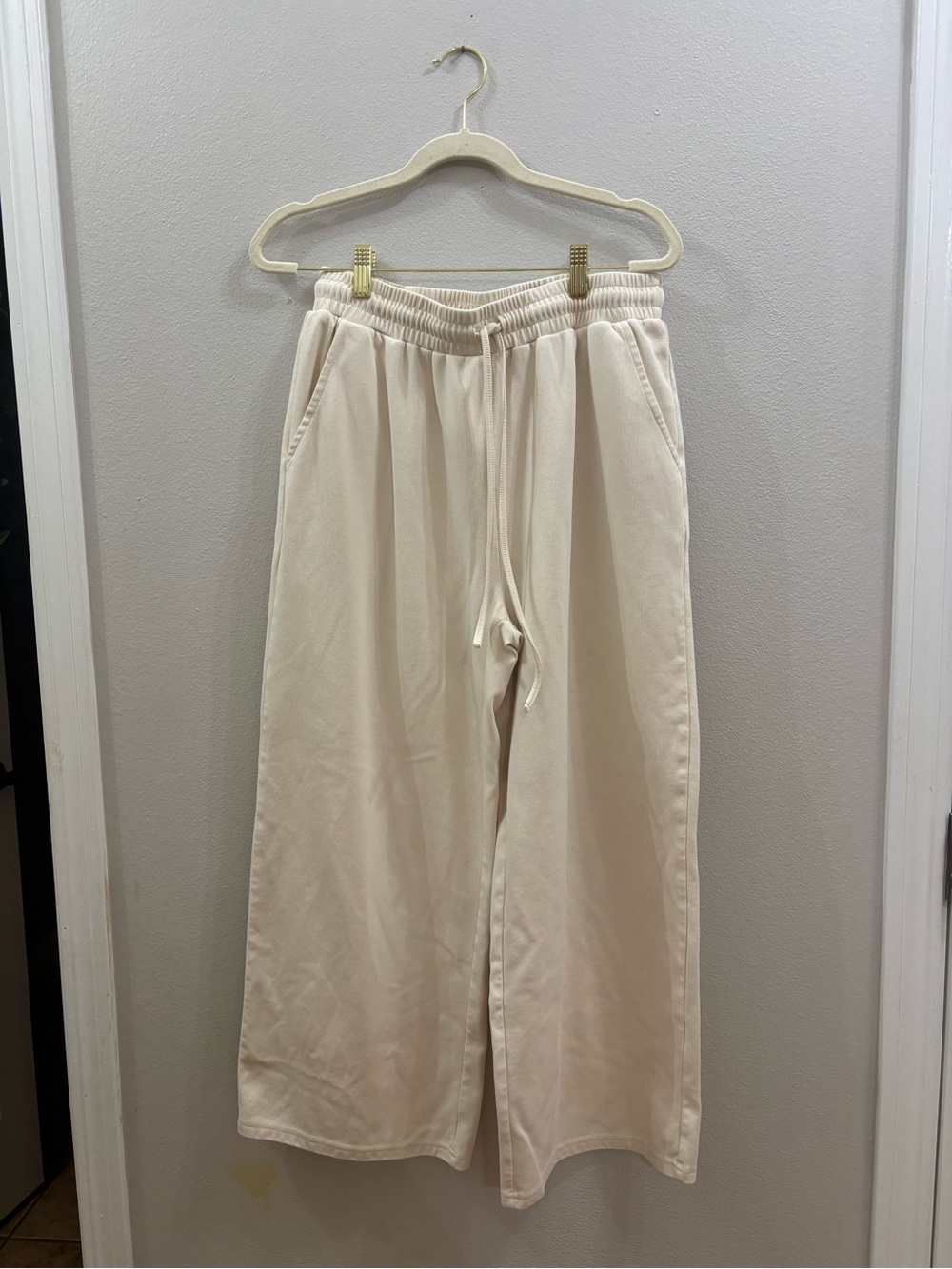 Listicle Wide-Leg Drawstring Pants in Cream large